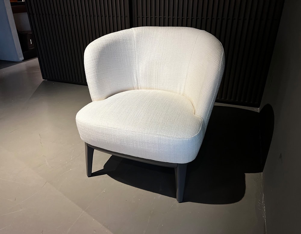 Miki Armchair