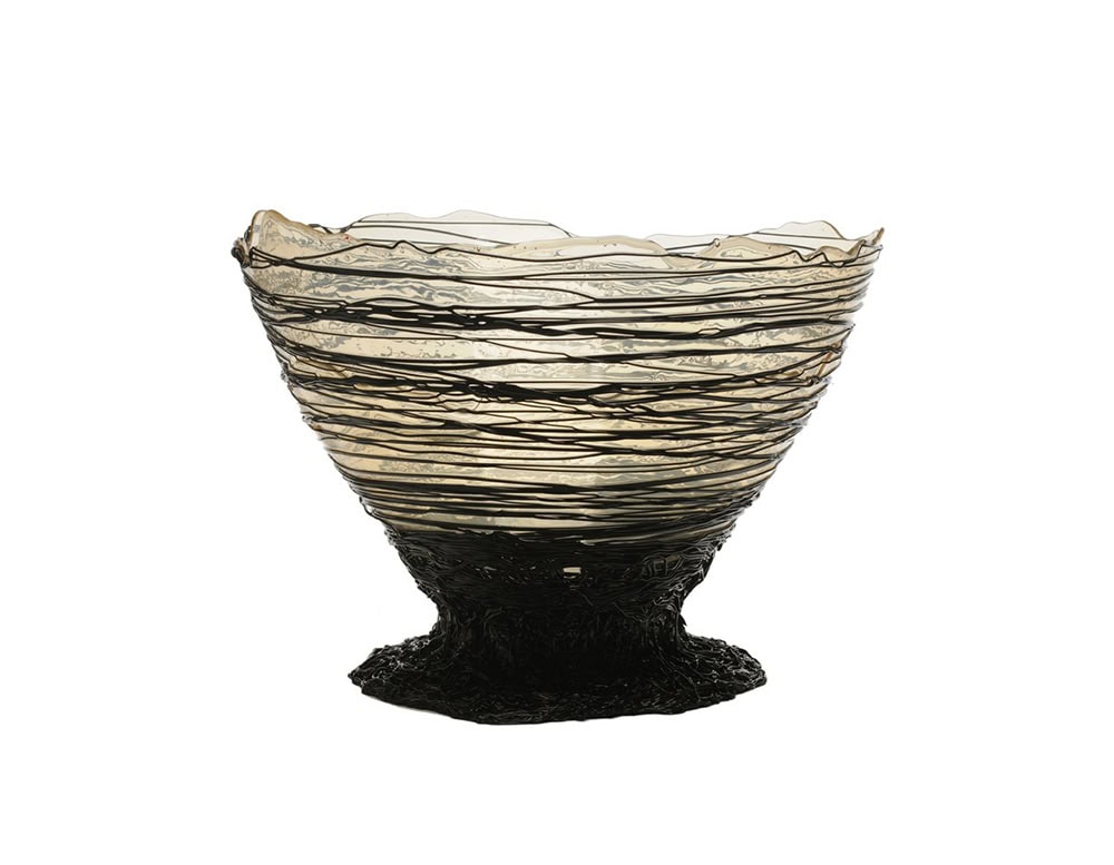 Ogiva Vase in translucent black and black crystal on a white background.